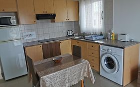 Pari Holiday Apartments